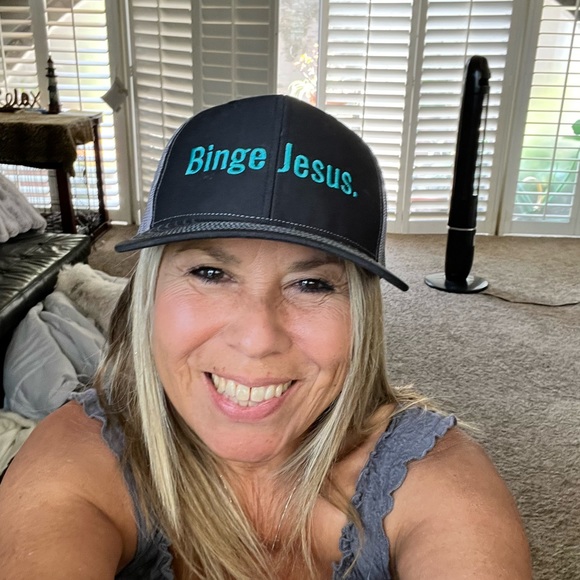 Meet your Posher, Monica - Picture 1 of 1